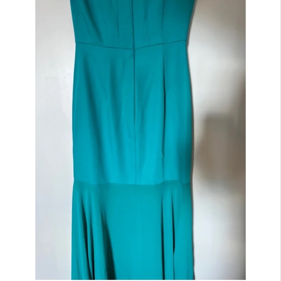 BCBG MAXAZRIA Beautiful teal gown - Picture 12 of 16